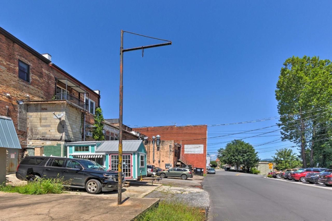 Modern Main St Apt In Downtown Waynesville! Екстериор снимка